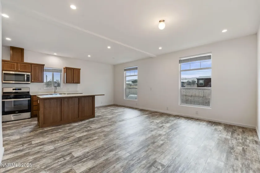 3695 10th, Silver Springs, Nevada 89429, 3 Bedrooms Bedrooms, ,2 BathroomsBathrooms,Residential,Residential,10th,250059348