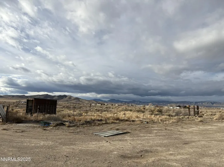 20 Miley, Yerington, Nevada 89447, 5 Bedrooms Bedrooms, ,2 BathroomsBathrooms,Residential,Residential,Miley,250059349