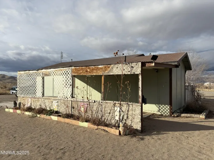 20 Miley, Yerington, Nevada 89447, 5 Bedrooms Bedrooms, ,2 BathroomsBathrooms,Residential,Residential,Miley,250059349