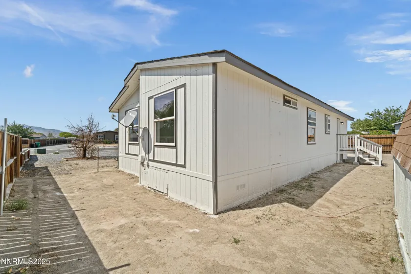 863 Jennys, Fernley, Nevada 89408, 3 Bedrooms Bedrooms, ,2 BathroomsBathrooms,Residential,Residential,Jennys,250055607