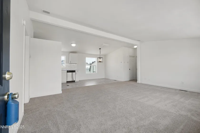 863 Jennys, Fernley, Nevada 89408, 3 Bedrooms Bedrooms, ,2 BathroomsBathrooms,Residential,Residential,Jennys,250055607