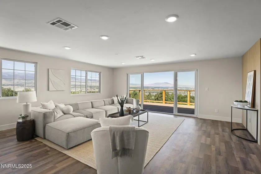 13900 Virginia Foothills, Reno, Nevada 89521, 3 Bedrooms Bedrooms, ,3 BathroomsBathrooms,Residential,Residential,Virginia Foothills,250054782