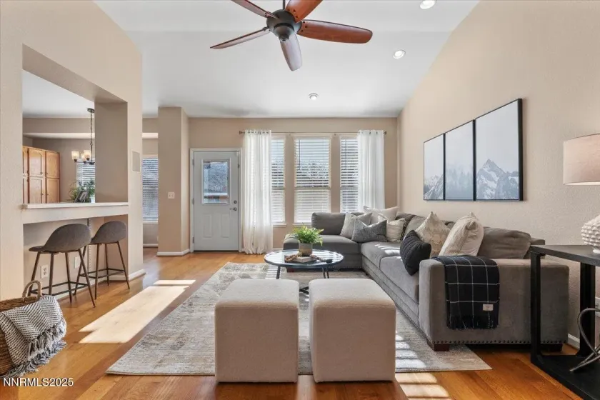 1655 Black Oak, Sparks, Nevada 89436, 2 Bedrooms Bedrooms, ,2 BathroomsBathrooms,Residential,Residential,Black Oak,250059354