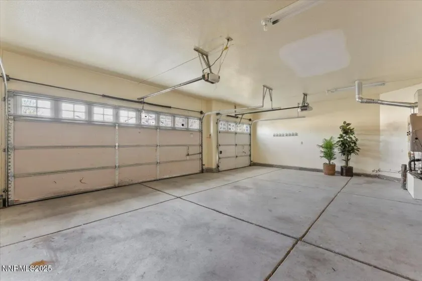 1655 Black Oak, Sparks, Nevada 89436, 2 Bedrooms Bedrooms, ,2 BathroomsBathrooms,Residential,Residential,Black Oak,250059354