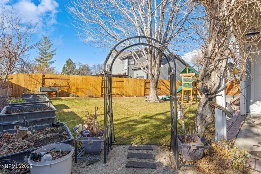 1655 Black Oak, Sparks, Nevada 89436, 2 Bedrooms Bedrooms, ,2 BathroomsBathrooms,Residential,Residential,Black Oak,250059354