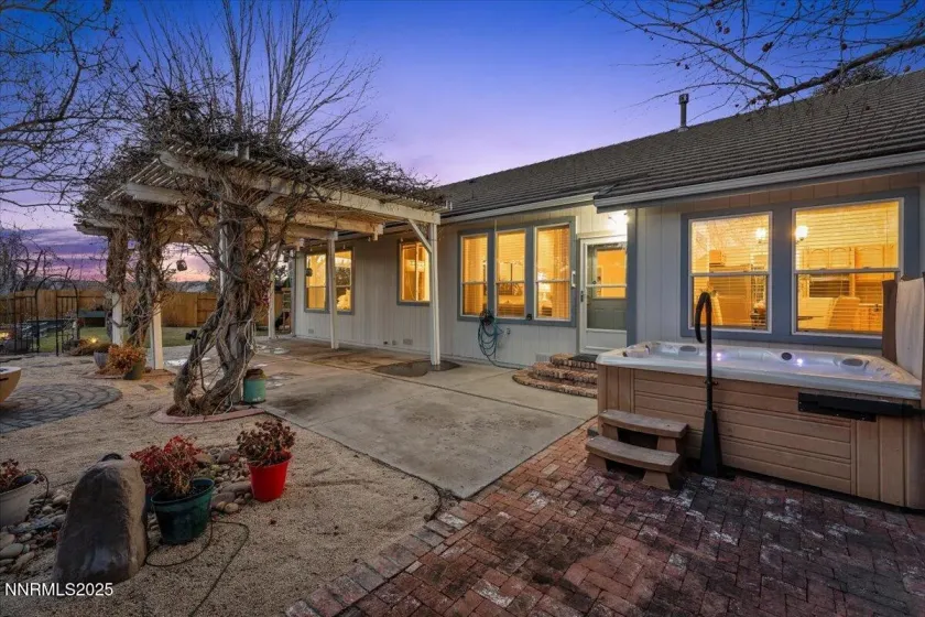 1655 Black Oak, Sparks, Nevada 89436, 2 Bedrooms Bedrooms, ,2 BathroomsBathrooms,Residential,Residential,Black Oak,250059354