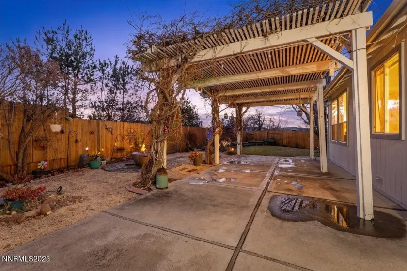 1655 Black Oak, Sparks, Nevada 89436, 2 Bedrooms Bedrooms, ,2 BathroomsBathrooms,Residential,Residential,Black Oak,250059354