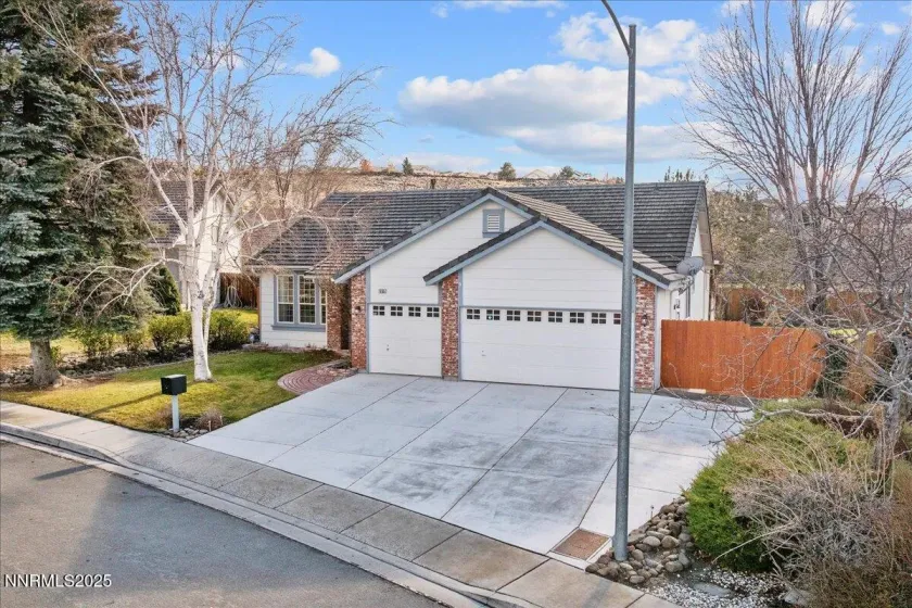 1655 Black Oak, Sparks, Nevada 89436, 2 Bedrooms Bedrooms, ,2 BathroomsBathrooms,Residential,Residential,Black Oak,250059354