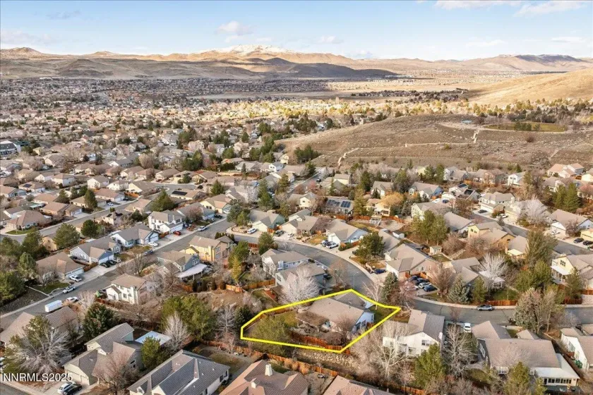 1655 Black Oak, Sparks, Nevada 89436, 2 Bedrooms Bedrooms, ,2 BathroomsBathrooms,Residential,Residential,Black Oak,250059354