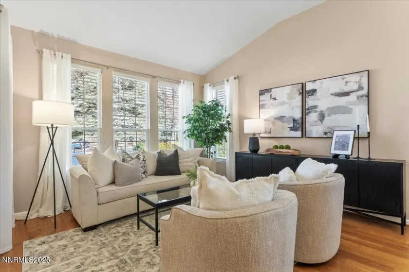 1655 Black Oak, Sparks, Nevada 89436, 2 Bedrooms Bedrooms, ,2 BathroomsBathrooms,Residential,Residential,Black Oak,250059354