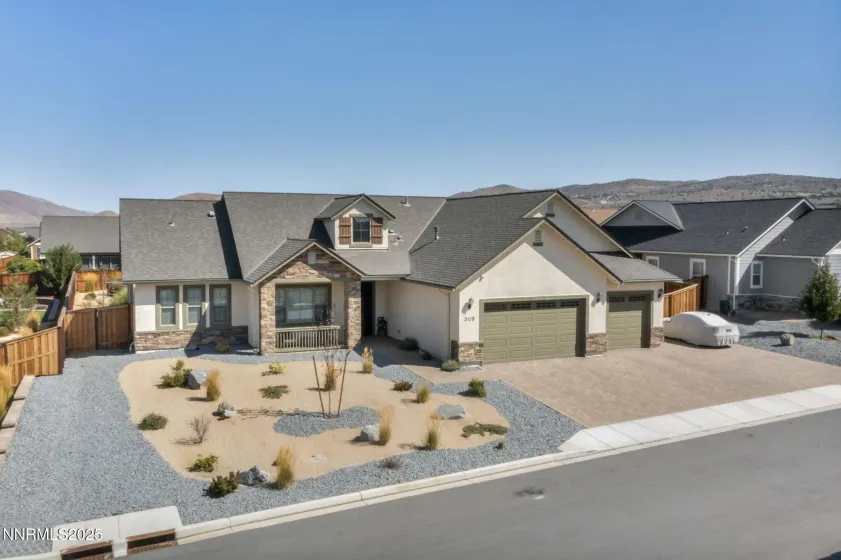 309 Coyote, Sparks, Nevada 89441, 3 Bedrooms Bedrooms, ,2 BathroomsBathrooms,Residential,Residential,Coyote,250059368