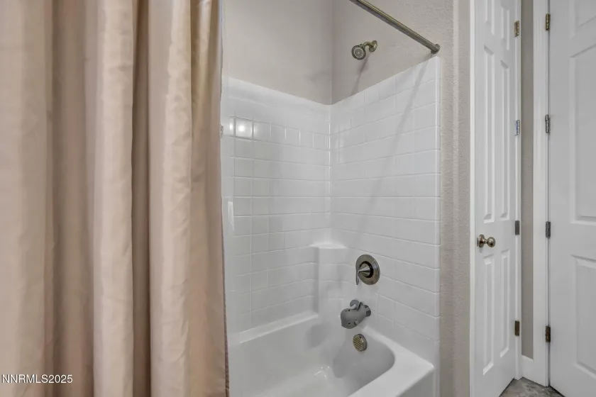 309 Coyote, Sparks, Nevada 89441, 3 Bedrooms Bedrooms, ,2 BathroomsBathrooms,Residential,Residential,Coyote,250059368