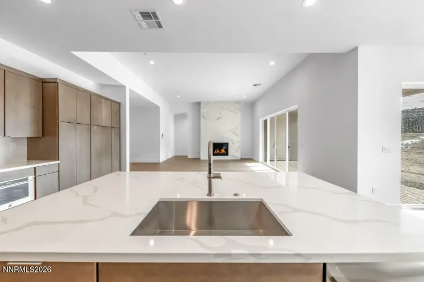 2400 Arrowroot, Sparks, Nevada 89441, 3 Bedrooms Bedrooms, ,3 BathroomsBathrooms,Residential,Residential,Arrowroot,250059369