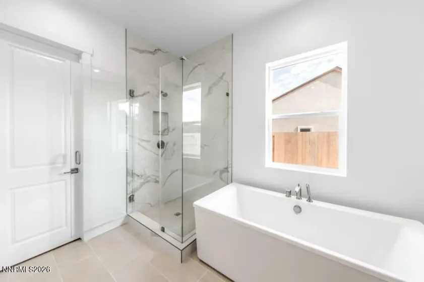 2400 Arrowroot, Sparks, Nevada 89441, 3 Bedrooms Bedrooms, ,3 BathroomsBathrooms,Residential,Residential,Arrowroot,250059369