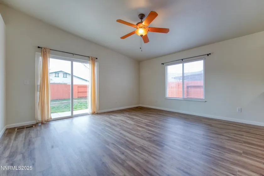 17780 Oakview, Reno, Nevada 89508, 3 Bedrooms Bedrooms, ,2 BathroomsBathrooms,Residential,Residential,Oakview,250057962