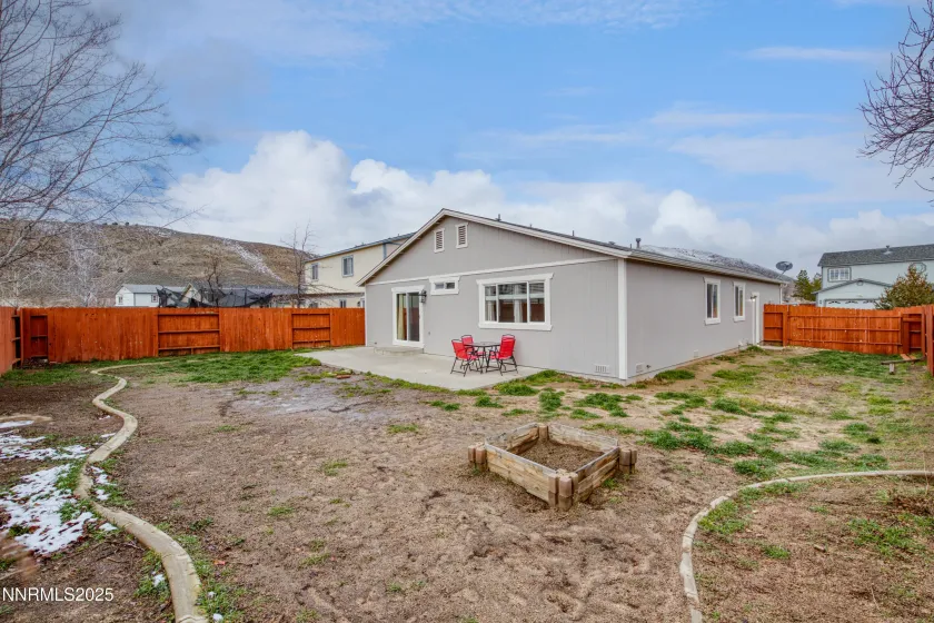 17780 Oakview, Reno, Nevada 89508, 3 Bedrooms Bedrooms, ,2 BathroomsBathrooms,Residential,Residential,Oakview,250057962