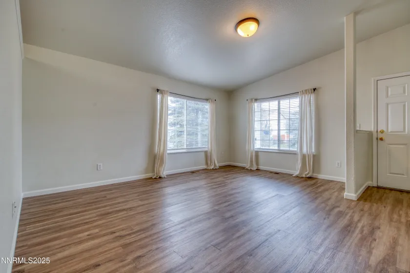 17780 Oakview, Reno, Nevada 89508, 3 Bedrooms Bedrooms, ,2 BathroomsBathrooms,Residential,Residential,Oakview,250057962