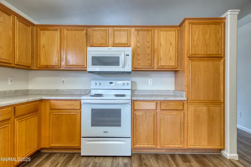 17780 Oakview, Reno, Nevada 89508, 3 Bedrooms Bedrooms, ,2 BathroomsBathrooms,Residential,Residential,Oakview,250057962