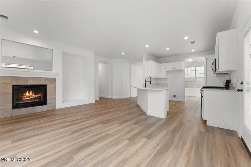 10482 Summershade, Reno, Nevada 89521, 3 Bedrooms Bedrooms, ,2 BathroomsBathrooms,Residential,Residential,Summershade,250059371