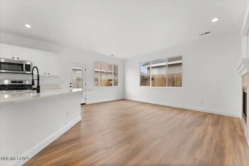 10482 Summershade, Reno, Nevada 89521, 3 Bedrooms Bedrooms, ,2 BathroomsBathrooms,Residential,Residential,Summershade,250059371