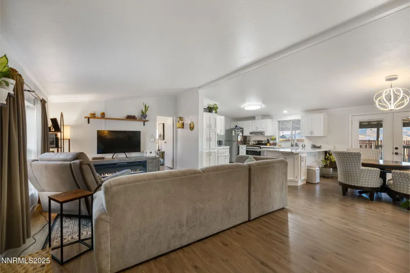 158 Elizabeth, Dayton, Nevada 89403, 3 Bedrooms Bedrooms, ,2 BathroomsBathrooms,Residential,Residential,Elizabeth,250059372