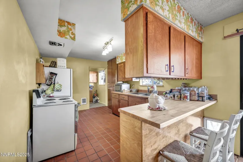 3305 Indian, Reno, Nevada 89506, 3 Bedrooms Bedrooms, ,1 BathroomBathrooms,Residential,Residential,Indian,250059373