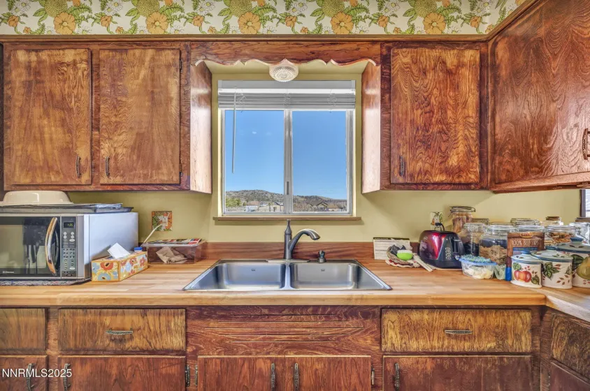 3305 Indian, Reno, Nevada 89506, 3 Bedrooms Bedrooms, ,1 BathroomBathrooms,Residential,Residential,Indian,250059373