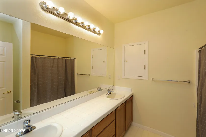 607 St Andrews, Dayton, Nevada 89403, 4 Bedrooms Bedrooms, ,3 BathroomsBathrooms,Residential,Residential,St Andrews,250055786