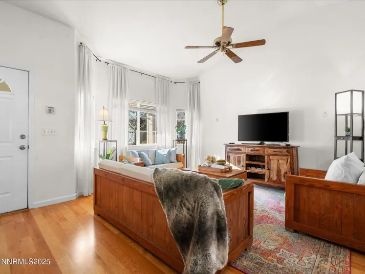 1330 Wales, Gardnerville, Nevada 89410, 3 Bedrooms Bedrooms, ,2 BathroomsBathrooms,Residential,Residential,Wales,250059376