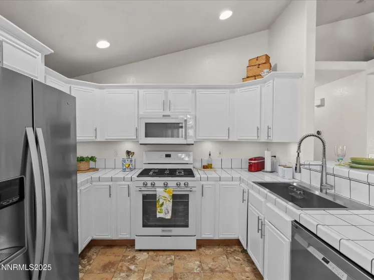 1330 Wales, Gardnerville, Nevada 89410, 3 Bedrooms Bedrooms, ,2 BathroomsBathrooms,Residential,Residential,Wales,250059376