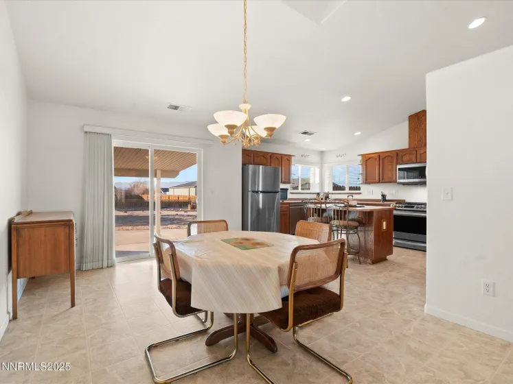 211 Bridlepath, Fernley, Nevada 89408, 5 Bedrooms Bedrooms, ,3 BathroomsBathrooms,Residential,Residential,Bridlepath,250059380