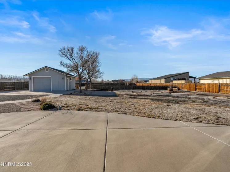 211 Bridlepath, Fernley, Nevada 89408, 5 Bedrooms Bedrooms, ,3 BathroomsBathrooms,Residential,Residential,Bridlepath,250059380