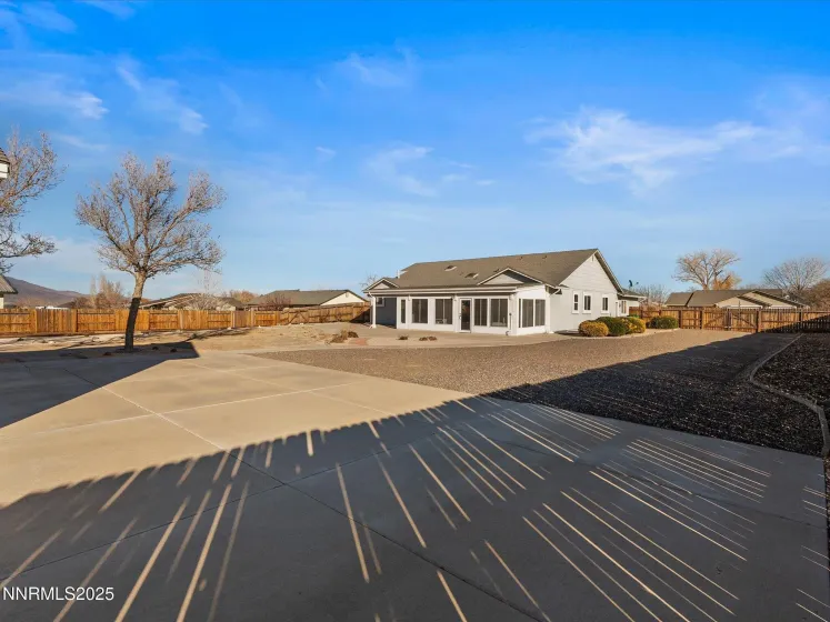 211 Bridlepath, Fernley, Nevada 89408, 5 Bedrooms Bedrooms, ,3 BathroomsBathrooms,Residential,Residential,Bridlepath,250059380