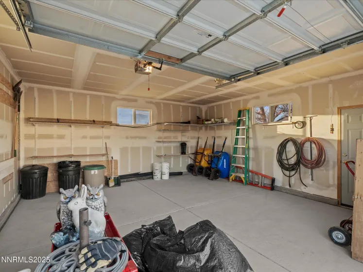 211 Bridlepath, Fernley, Nevada 89408, 5 Bedrooms Bedrooms, ,3 BathroomsBathrooms,Residential,Residential,Bridlepath,250059380