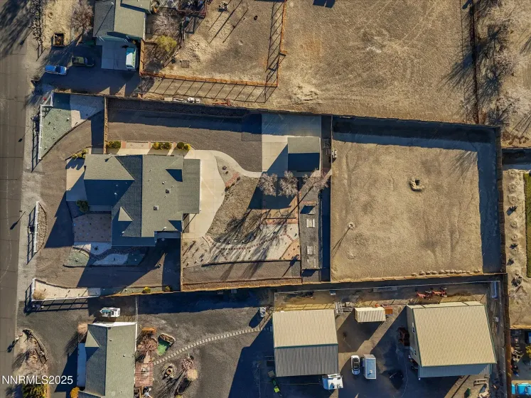 211 Bridlepath, Fernley, Nevada 89408, 5 Bedrooms Bedrooms, ,3 BathroomsBathrooms,Residential,Residential,Bridlepath,250059380