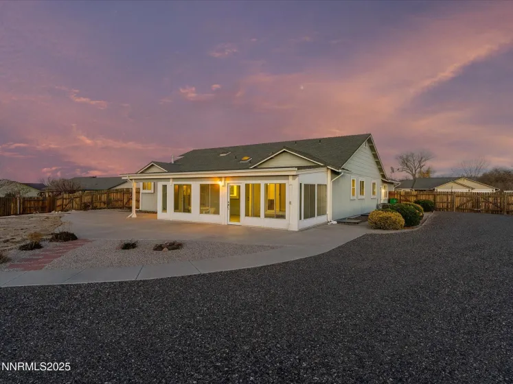 211 Bridlepath, Fernley, Nevada 89408, 5 Bedrooms Bedrooms, ,3 BathroomsBathrooms,Residential,Residential,Bridlepath,250059380