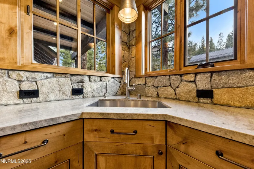 261 Redding, Carson City, Nevada 89705, 4 Bedrooms Bedrooms, ,5 BathroomsBathrooms,Residential,Residential,Redding,250059382