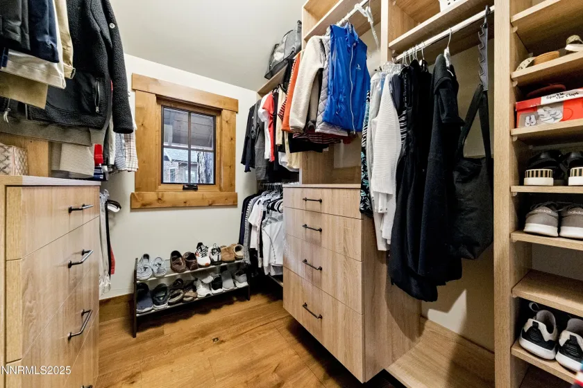 261 Redding, Carson City, Nevada 89705, 4 Bedrooms Bedrooms, ,5 BathroomsBathrooms,Residential,Residential,Redding,250059382