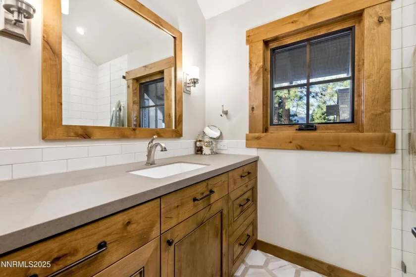 261 Redding, Carson City, Nevada 89705, 4 Bedrooms Bedrooms, ,5 BathroomsBathrooms,Residential,Residential,Redding,250059382