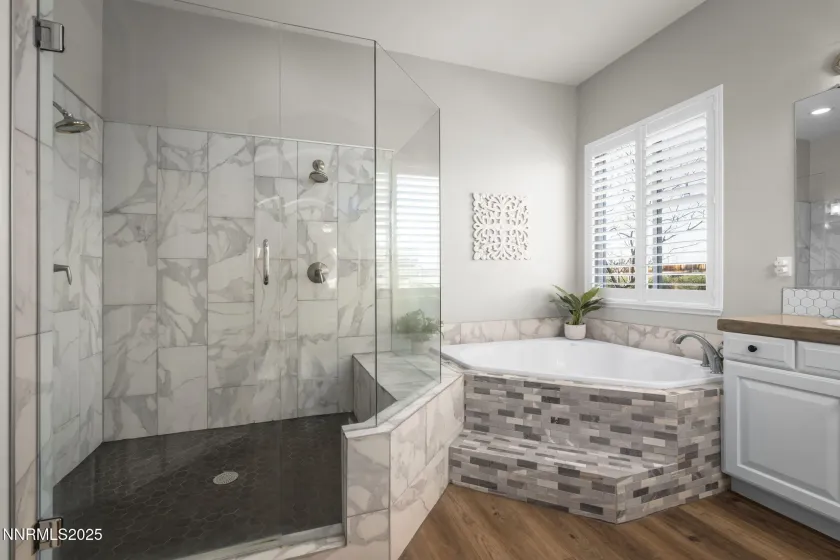 4560 Silian, Sparks, Nevada 89436, 4 Bedrooms Bedrooms, ,3 BathroomsBathrooms,Residential,Residential,Silian,250058475