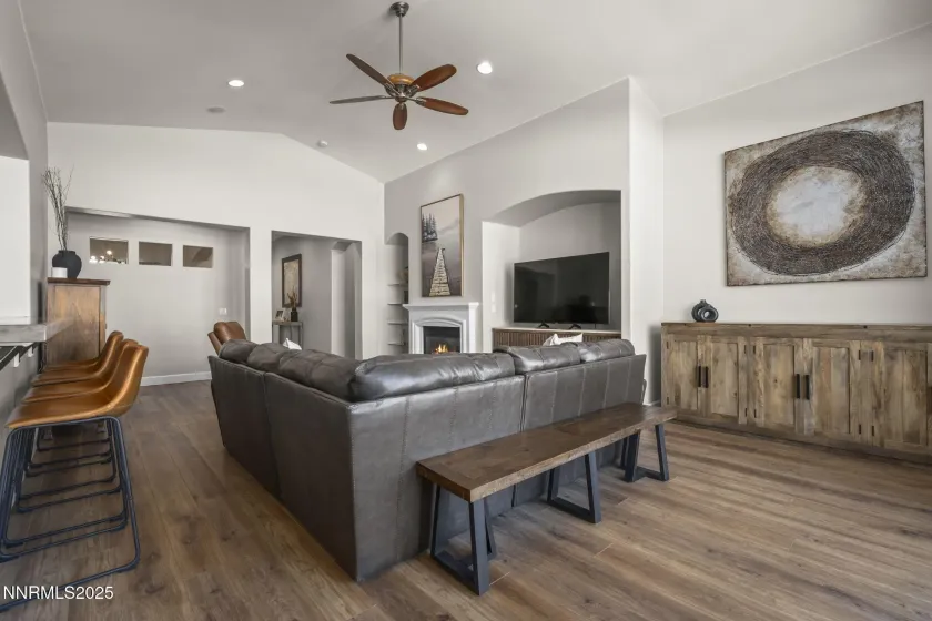 4560 Silian, Sparks, Nevada 89436, 4 Bedrooms Bedrooms, ,3 BathroomsBathrooms,Residential,Residential,Silian,250058475