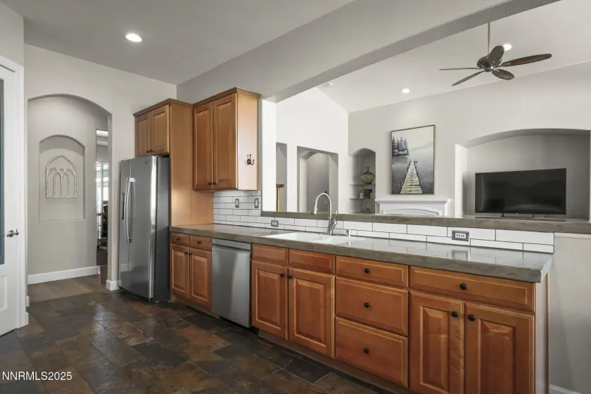 4560 Silian, Sparks, Nevada 89436, 4 Bedrooms Bedrooms, ,3 BathroomsBathrooms,Residential,Residential,Silian,250058475