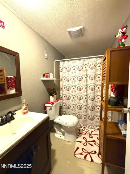 220 Bastian, Battle Mountain, Nevada 89820, 4 Bedrooms Bedrooms, ,2 BathroomsBathrooms,Residential,Residential,Bastian,250059384