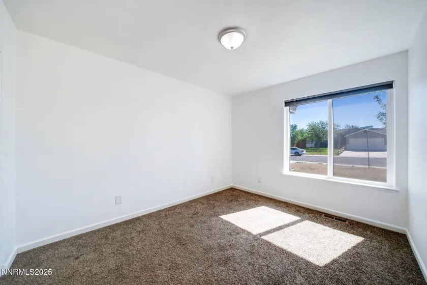 3175 Snowberry, Silver Springs, Nevada 89429, 3 Bedrooms Bedrooms, ,2 BathroomsBathrooms,Residential,Residential,Snowberry,250059385