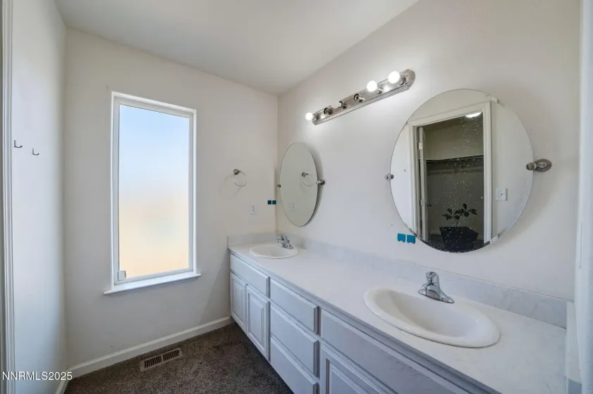 3175 Snowberry, Silver Springs, Nevada 89429, 3 Bedrooms Bedrooms, ,2 BathroomsBathrooms,Residential,Residential,Snowberry,250059385