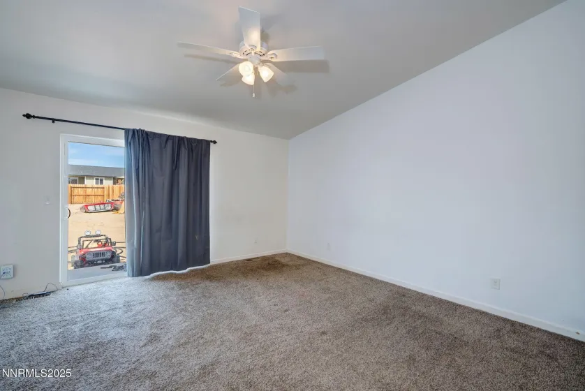 3175 Snowberry, Silver Springs, Nevada 89429, 3 Bedrooms Bedrooms, ,2 BathroomsBathrooms,Residential,Residential,Snowberry,250059385