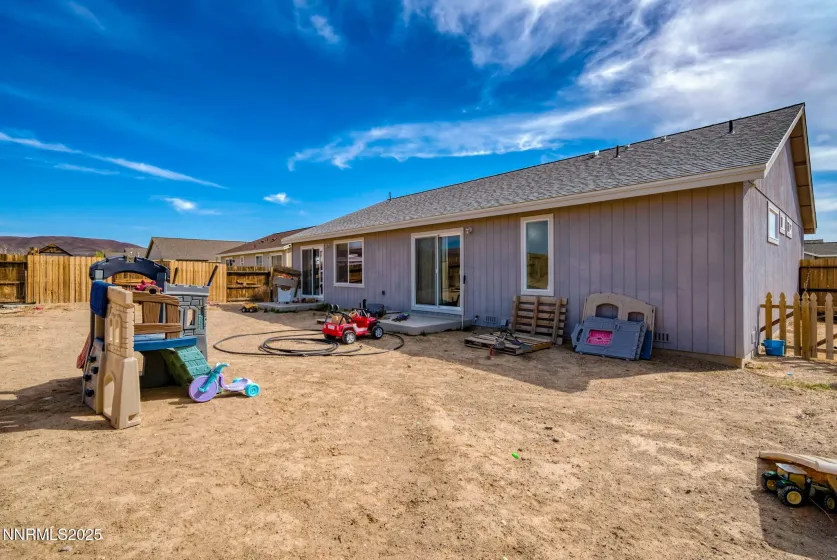 3175 Snowberry, Silver Springs, Nevada 89429, 3 Bedrooms Bedrooms, ,2 BathroomsBathrooms,Residential,Residential,Snowberry,250059385