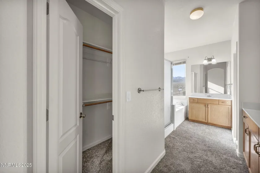 119 Red Oak, Fernley, Nevada 89408, 4 Bedrooms Bedrooms, ,3 BathroomsBathrooms,Residential,Residential,Red Oak,250059386