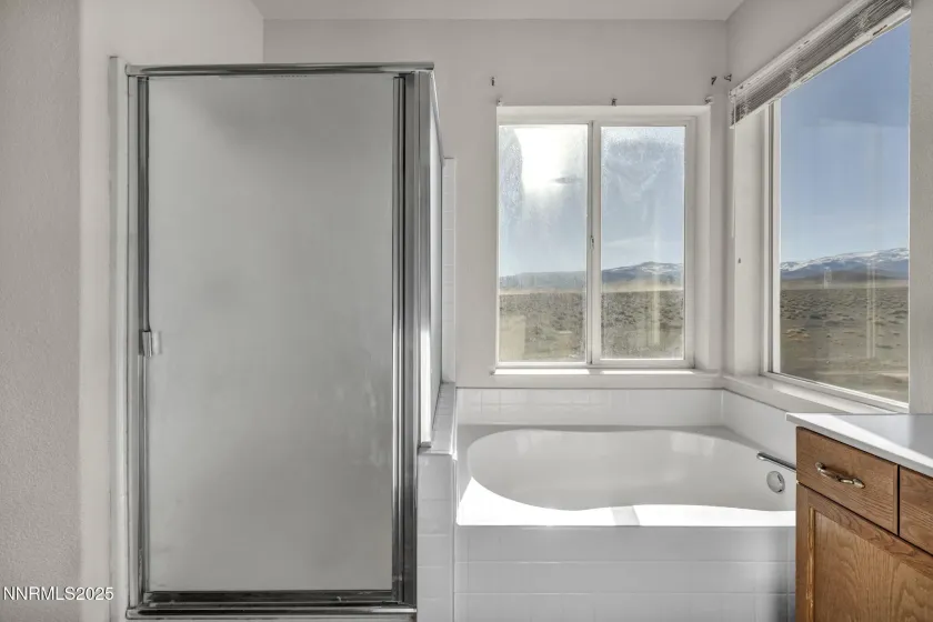 119 Red Oak, Fernley, Nevada 89408, 4 Bedrooms Bedrooms, ,3 BathroomsBathrooms,Residential,Residential,Red Oak,250059386