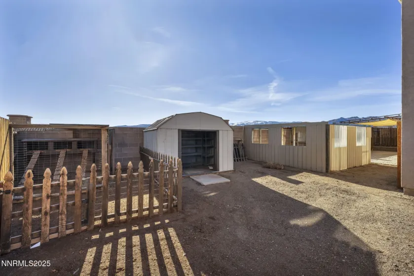 119 Red Oak, Fernley, Nevada 89408, 4 Bedrooms Bedrooms, ,3 BathroomsBathrooms,Residential,Residential,Red Oak,250059386